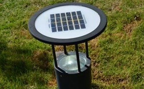 别墅庭院氛围营造：于田草坪灯选型与布光技巧