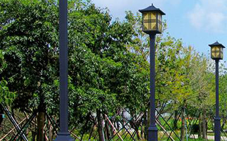 太阳能于田庭院灯价格为何差三倍?关键看这几点 太阳能于田庭院灯价格为何差三倍?关键看这几点